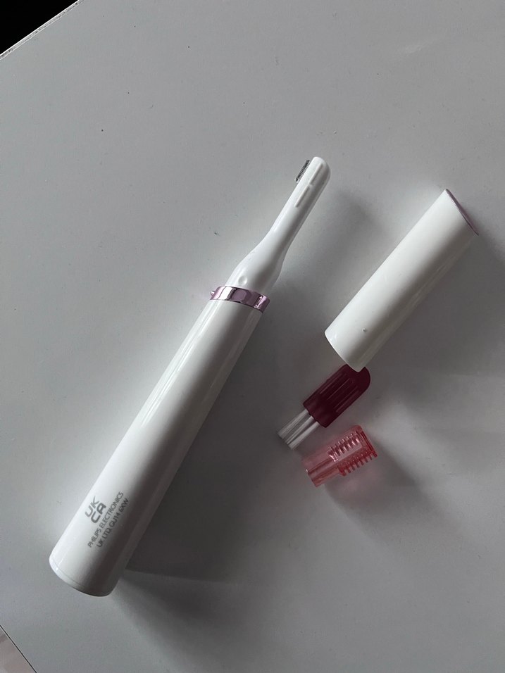 Philips Beyaz Kalem Kaş Düzeltici Jilet - Görsel 3