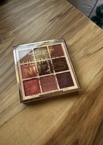 Makeup Revolution Ultimate Nudes Orta Ton Far Paleti - Görsel 4