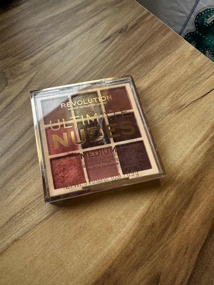 Makeup Revolution Ultimate Nudes Orta Ton Far Paleti - Görsel 4