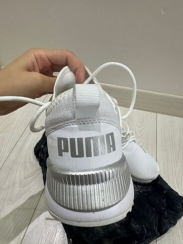 39 Beden PUMA KADIN SPOR AYAKKABI