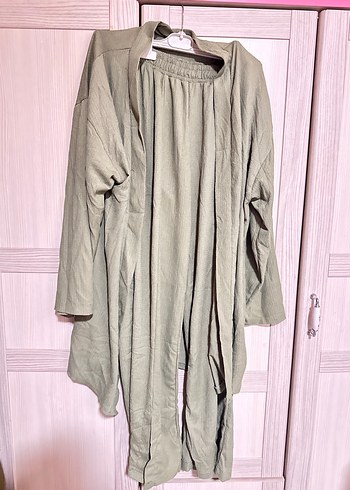 40 Beden Yeşil Renkli Rahat kimono takım