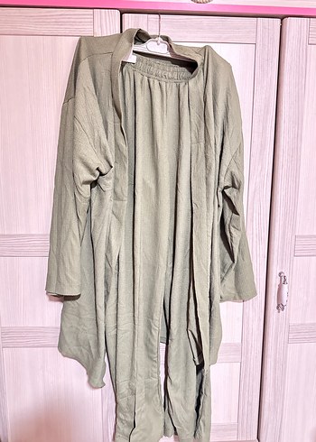Yeşil Renkli Rahat kimono takım