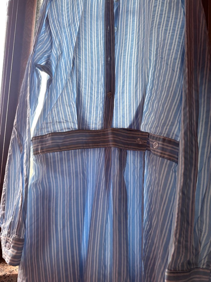 Uzun Kollu, Pilili Mavi Tulumu - Görsel 3