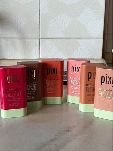 Rare Pixi On the Glow Allık/Kontur/Aydınlarıcı