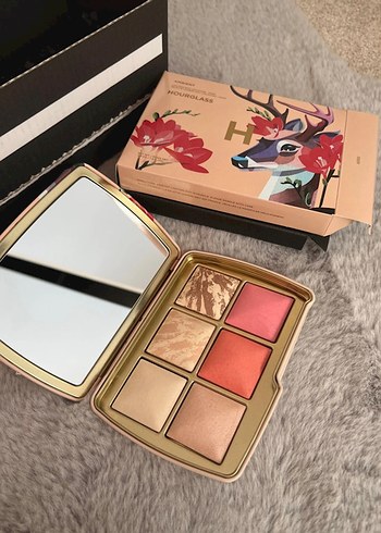 Hourglass Ambient Lighting Deer Yüz Paleti