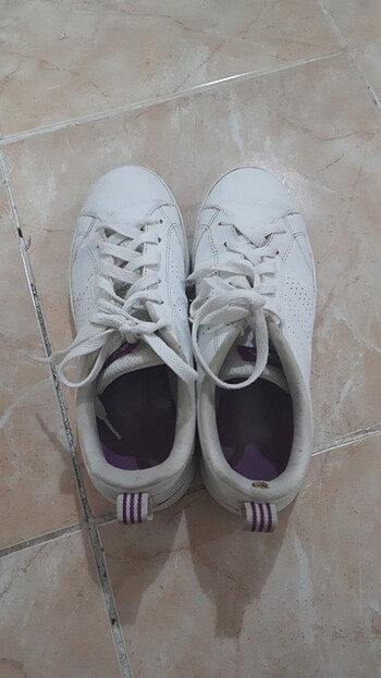 38 Beden beyaz Renk Adidas spor ayakkabi 