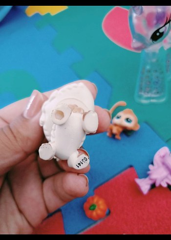 Pastel Renkli Mini Oyuncak Figür Seti - Görsel 5