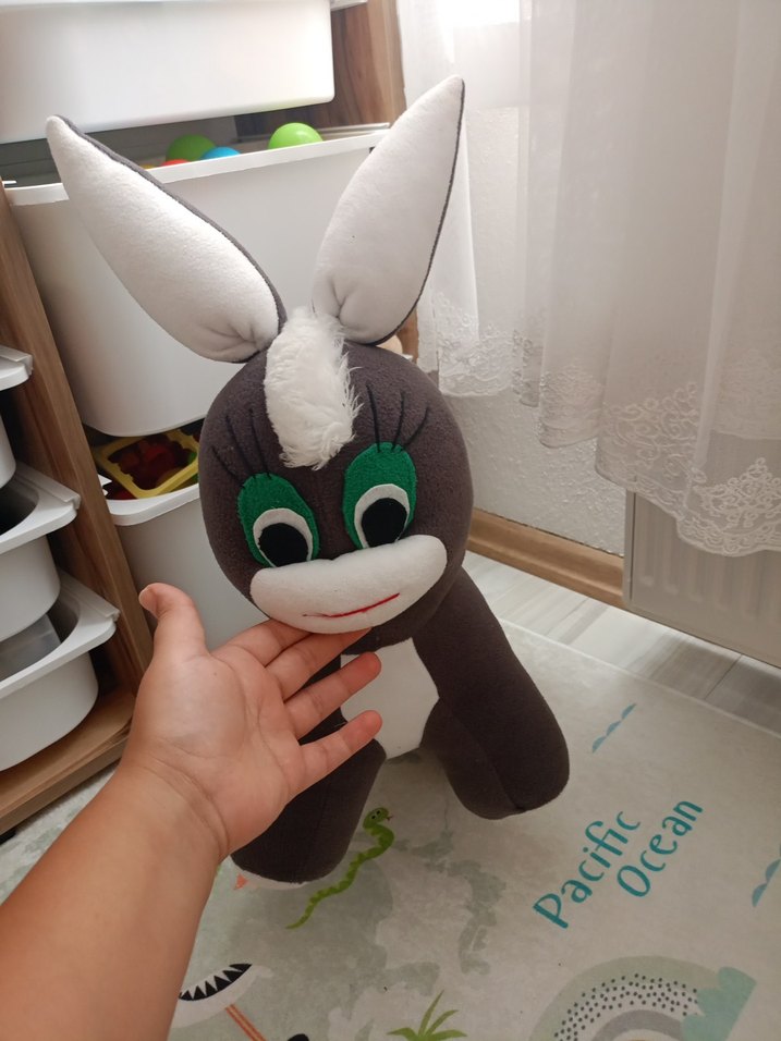 Gri ve kahverengi peluş oyuncak - Görsel 4