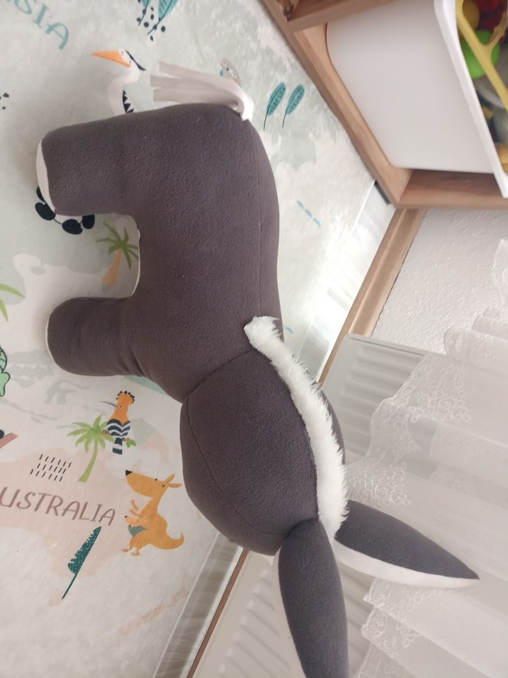 Gri ve kahverengi peluş oyuncak - Görsel 2