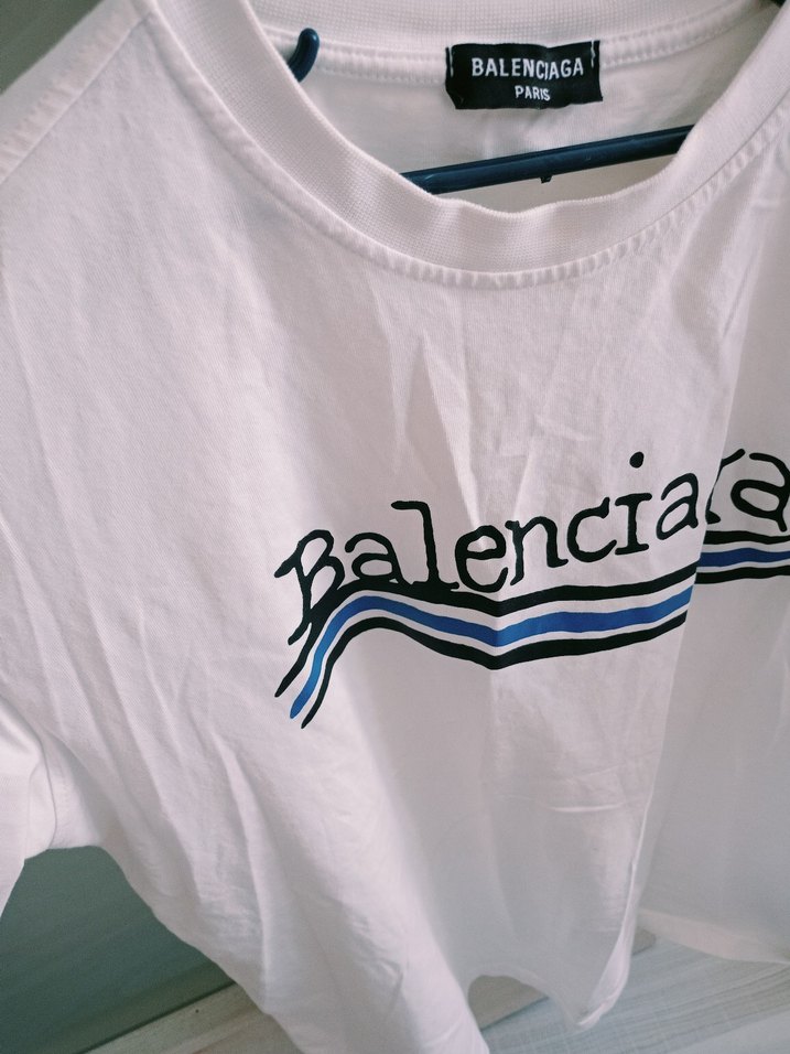 orjinal Beyaz Balencias Baskılı Kadın Tişört - Görsel 4