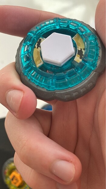  Beyblade rezerve