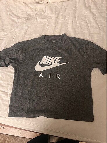 Nike crop spor tişört