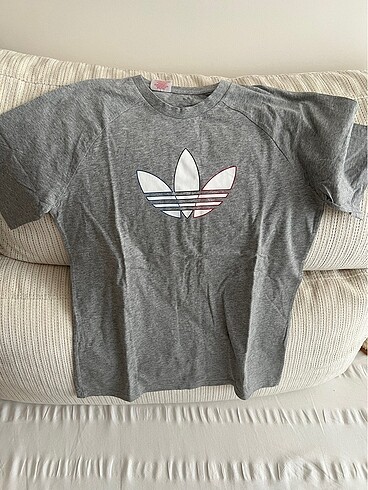 Adidas tişört
