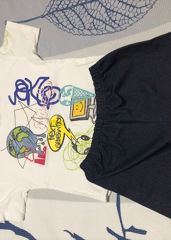 Siyah Baskılı Erkek Çocuk Rahat Pantolon tshirt takim