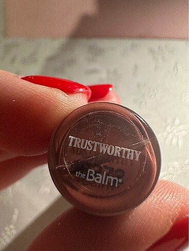 The Balm likit mat ruj