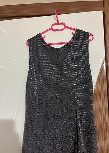 Gri Payetli Midi V Yaka Abiye Elbise - Görsel 4