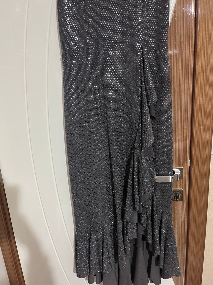 Gri Payetli Midi V Yaka Abiye Elbise - Görsel 2