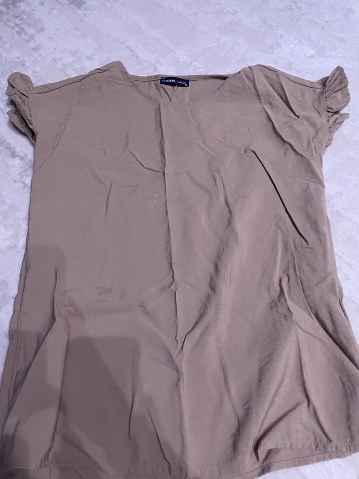 Bej Keten Kumaşlı Fırfır Detaylı Kadın Bluz - Görsel 2