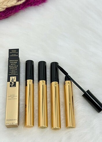 Yves Saint Laurent 