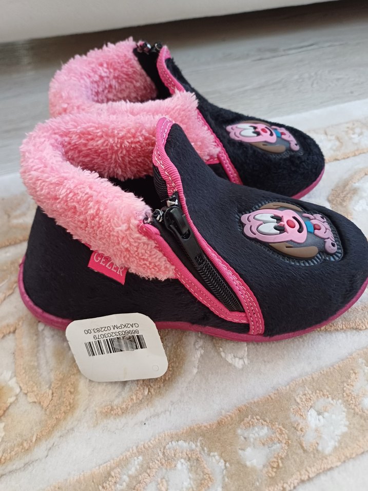 Kız Çocuk Pembe Kürklü Sıcak Ev Terliği - Görsel 2