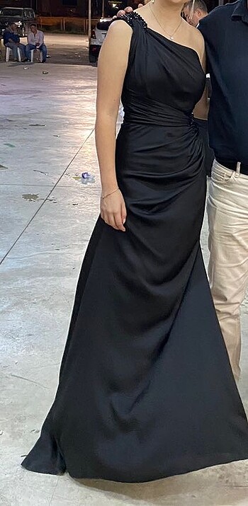 siyah tek omuz abiye elbise