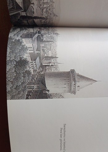 Beden Renk İstanbul ve Boğaziçi Tarih Kitabı