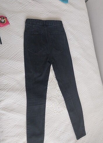 30 Beden siyah Renk ??ZARA JEAN 