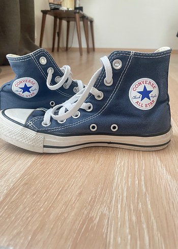 Converse ürünü