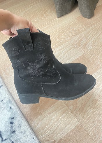 Flo Ayakkabı ürünü