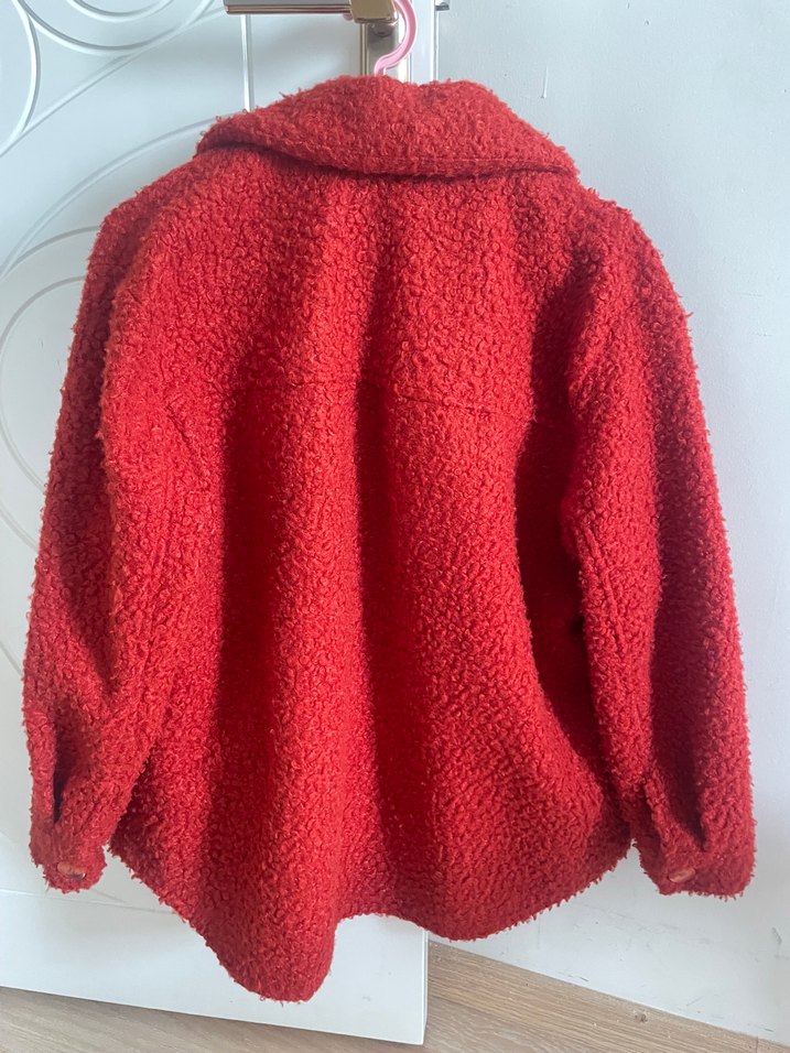 Canlı kırmızı Peluş Ceket — görsel 2/4