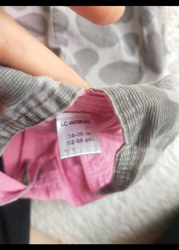 Kız Çocuk Gri Düğmeli Askılı Tulum - Görsel 3