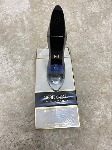 Bayan parfümü Carolina Herrera