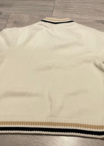 V Yaka Beyaz Kazak - Görsel 3