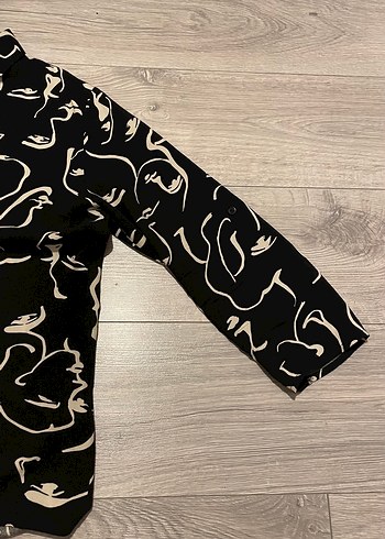 Siyah Desenli Düğmeli Kadın Gömlek - Görsel 4