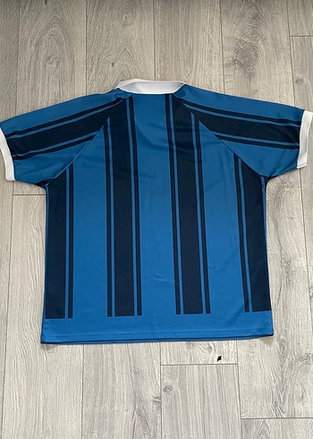 Mavi V Yaka Tişörtü - Görsel 4