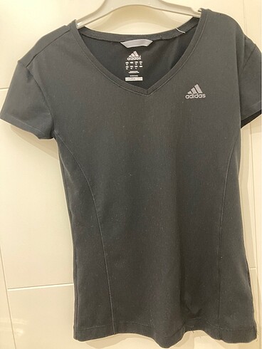 Adidas tişört