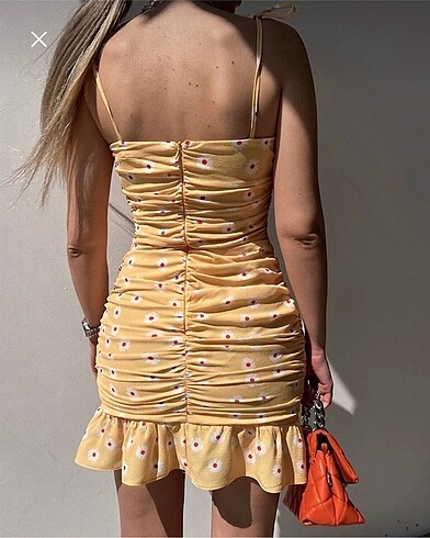 Zara Elbise