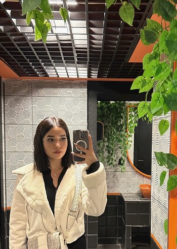 beyaz çanta