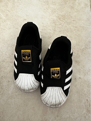 Adidas Çocuk Ayakkabısı