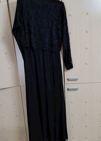 Zara Siyah Dantel Detaylı Uzun Elbise