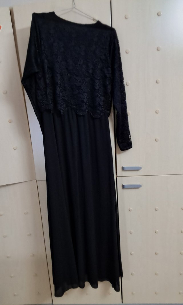 Siyah Dantel Detaylı Uzun Elbise - Görsel 2