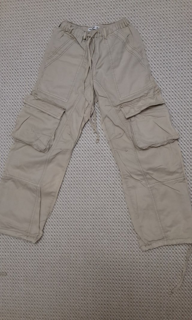 pull and bear kargo pantolon - Görsel 5