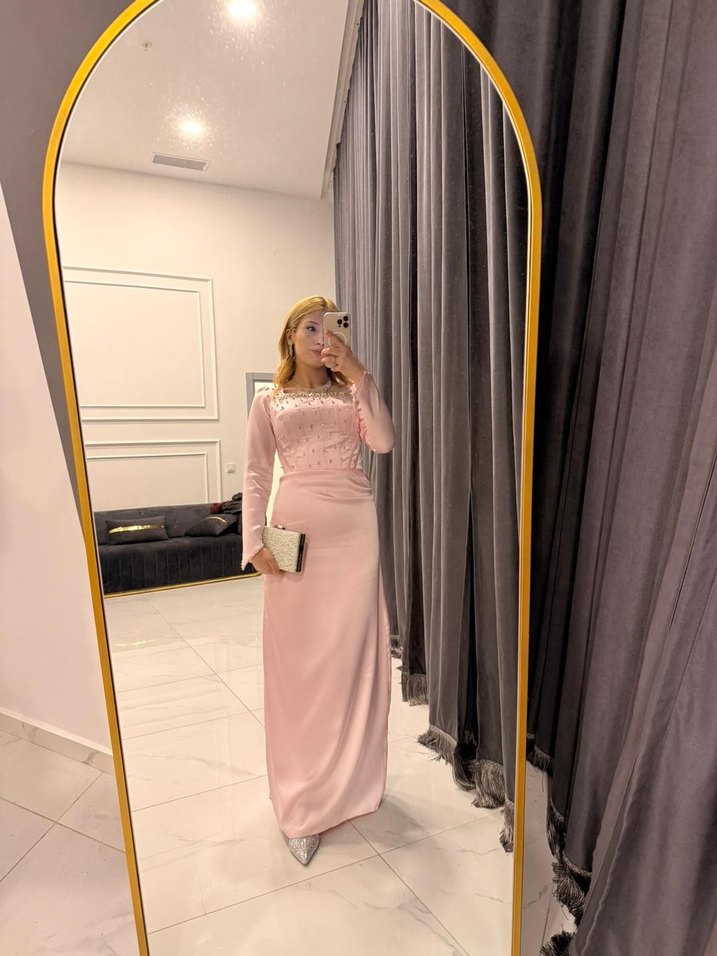 Pembe Uzun Kollu Nakışlı Abiye Elbise - Görsel 3