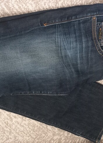 28 Beden Mavi jeans