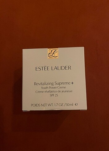 Beden ESTEE LAUDER Revitalizing Supreme