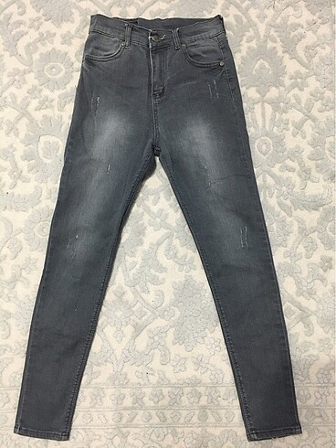Gri kot pantolon jeans