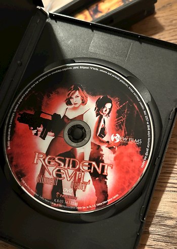Resident Evil Ölümcül Deney DVD - Görsel 3