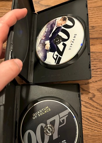 James Bond 007 Skyfall ve Quantum of Solace DVD Seti - Görsel 2