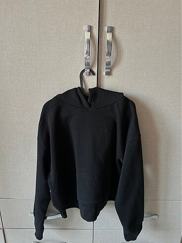 stradivarius sweat