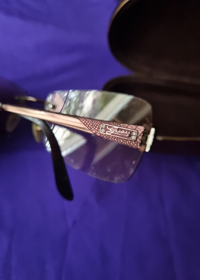 Guess orjinal dinlendirici optik gozluk  - Görsel 2